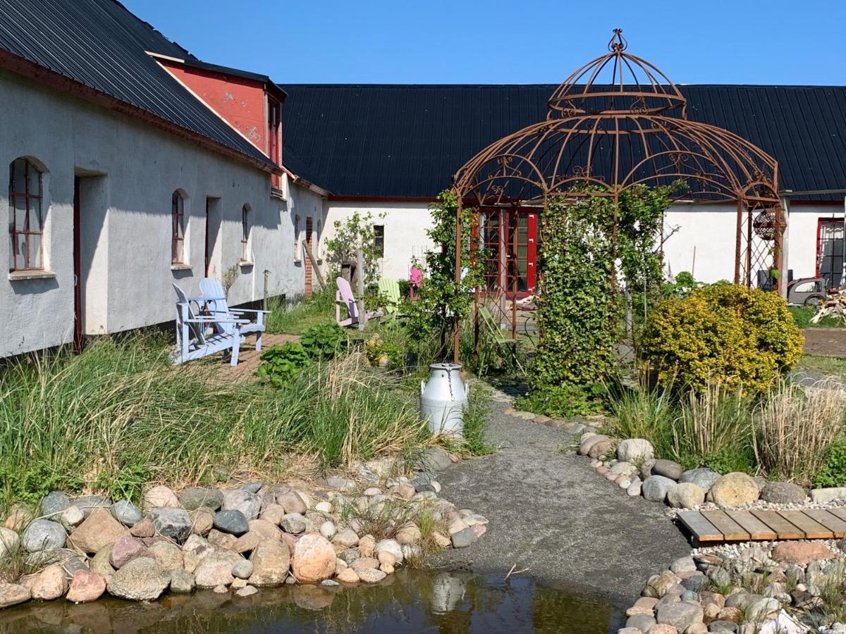 Strandbadsgarden B&B Löderup Kültér fotó